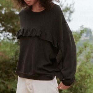 THE GREAT The Ruffle Sweatshirt In Almost Black